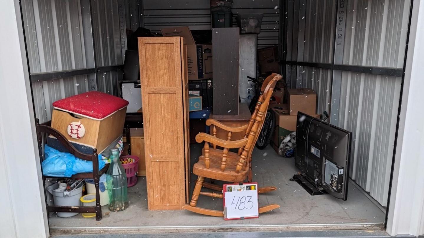 Storage Unit Auction in Warren, OH at UHaul Moving & Storage of Warren